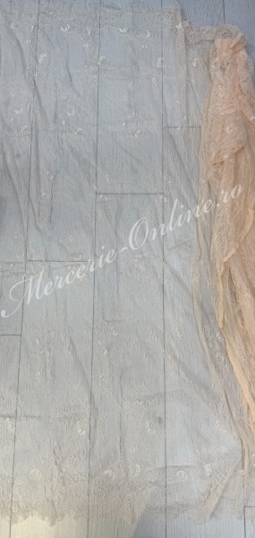 Dantela fina Chantilly, cca 150cm, Somon (la bucata) Cod:4197 - Img 2