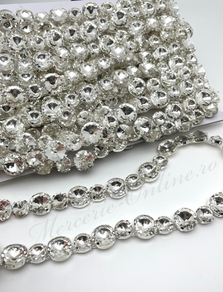 Lant decorativ cu strasuri, 1.5cm (la metru) Cod:3680 - Img 2