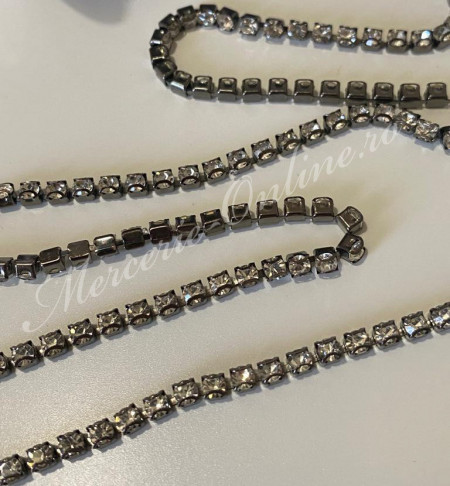 Lant decorativ cu strasuri, Crystal Black, 2/4mm (la metru) Cod:2544 - Img 2