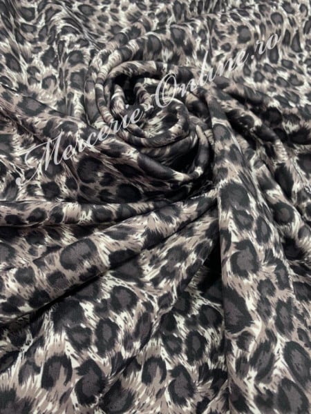 Material textil Scafandru animal print, 1.50m (la metru) Cod:1516