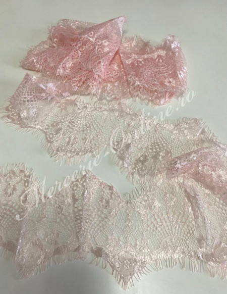 Dantela fina Chantilly, Baby Pink, cca 10cm (la bucata) Cod:2155