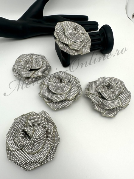 Aplicatie Floare 3D tip Trandafir cu Strasuri, 6cm(la bucata) Cod:3352 - Img 2
