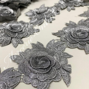 Dantela brodata flori 3D lurex, cca 8cm (la metru) Cod:1379 - Img 2