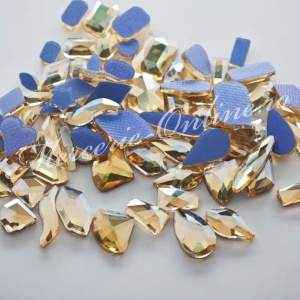 Cristale de Lipit Mix Shapes, Champagne, (100bucati/pachet) Cod:3892