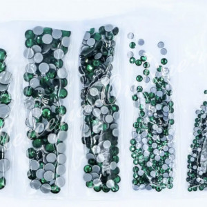 Cristale de Lipit, Mix Size, Emerald, (cca 640-800buc/pachet) Cod:1885