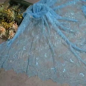 Dantela fina Chantilly, cca 150cm, Sky Blue (la bucata) Cod:3928