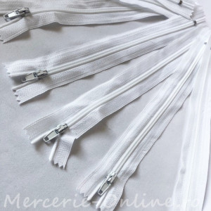 Fermoare Spiralate, Alb, Nedetasabile, Autoblocante, spira 3mm, lungime 20 cm (100bucati/punga) Cod:0846