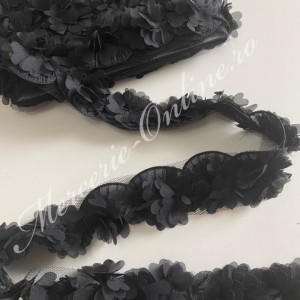 Banda pasmanterie cu flori 3D voal, cca 5.5cm (la metru) Cod:2069 - Img 2