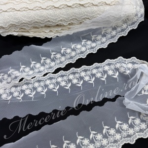 Dantela Bumbac brodata pe tull, cca 8cm (la metru) Cod:4175