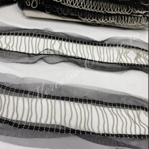 Banda franjuri margelute pe tull, lungime cca 4.5cm (la metru) Cod:2865