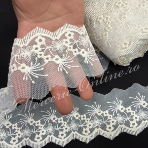 Dantela Bumbac brodata pe tull, cca 7.5cm (la metru) Cod:3990 - Img 2