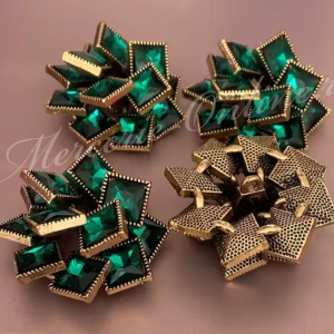 Nasturi Metalici cu Strasuri, 40mm, (la bucata) Cod:3930