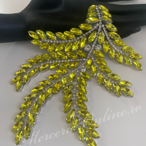 Aplicatie Termoadeziva cu Cristale, Galben Lime, 14x18.5cm (la bucata) Cod:3047