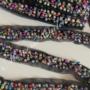 Banda pasmanterie perle si strasuri multicolor, cca 2cm (la metru) Cod:1916