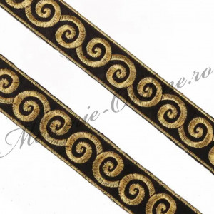 Banda termoadeziva brodata, latime cca 3cm, (la metru) Cod:2978