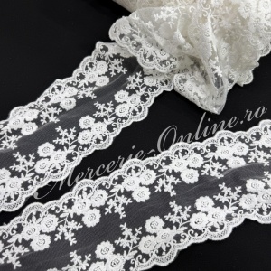 Dantela Bumbac brodata pe tull, cca 10cm (la metru) Cod:3989