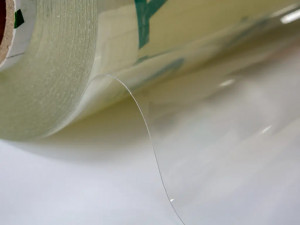 Fata de masa transparenta, 220x100 cm, grosime 0,6 mm, aspect ca de sticla - Img 3