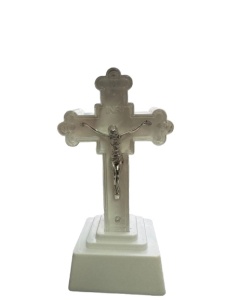Lumanare Decorativa cu LED, Model Isus Pe Cruce, Culoare Alb,18cm, Functionare pe Baterii