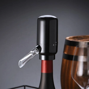 Aerator si dispenser automat electric pentru sticla de vin