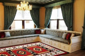 Covor pentru living, model motive traditionale