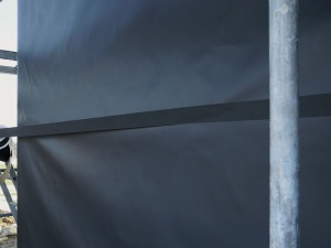Ampacoll A Tape black, 75 mm x 25 m - Bandă adezivă neagră incombustibilă A2-s1,d0, armată cu fibră de sticlă, stabilă UV peste 10 ani - Img 2