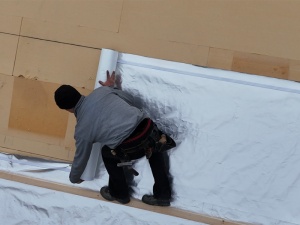 Ampatop A silver plus, 42 m², 120cm x 35m - Membrană difuză A2 necombustibilă pentru acoperiș și fațadă | Reflexie termică 98% - Img 3