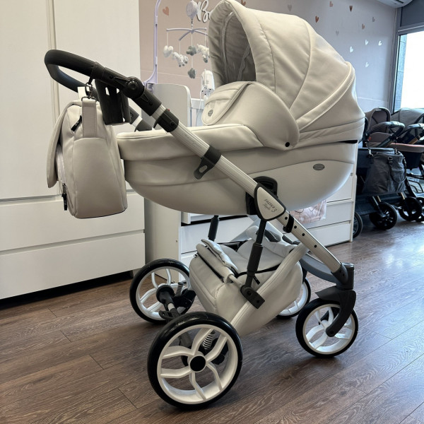 КОМБИНИРАНА КОЛИЧКА BABY MERC БЯЛА КОЖА