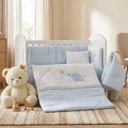 Бебешки спален комплект Бродерия Слон балон син на бели точки Ластик Цип Comfort Line