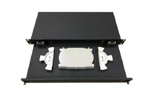 ODANFOPPR24 - REGUA FIBRA ÓTICA 19" 24 PORTAS SC/APC C/ ADPTADOR INCLUÍDO OMNIUM ELECTRIC