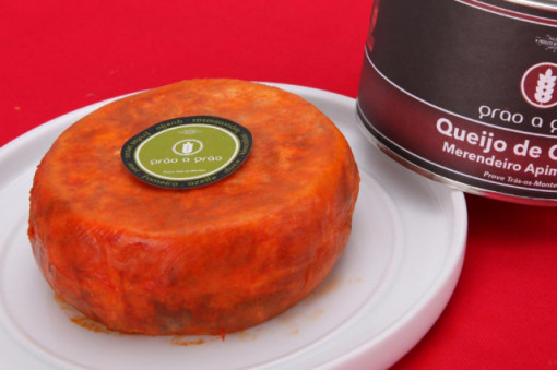 Queijo de Ovelha merendeiro apimentado (peso aprox.500gr)