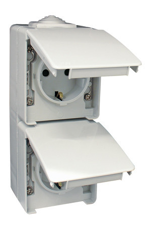 48860 CBR - TOMADA DUPLA SCHUKO VERTICAL C/OBT BRANCA EFAPEL 5603011614775