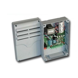 002ZT5 - 8050456028037 - Conseil de commande 230 - 400 V AC TROIS-PHASE