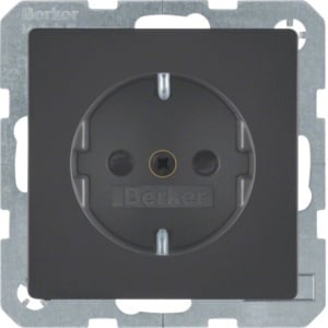 17196064 - Q.x - sphl. Schuko c/obtur., aluminio HAGER Ean:4011334465522