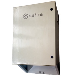 Boîte de charge rapide en polyester pour les poteaux d'éclairage - Différentiels, magnétothermes et SPD - Dimensions extérieures 80x60x30cm - Commutateur 8 ports Poe | Plateau de fusion à fibre - IP55 Protection Degré / Din Gut