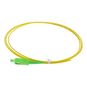 Pigtail de fibra óptica simplex - Fibra monomodo G657A2 de alto rendimiento - Conector SC con pulido APC - Grosor de cable estándar de 2.0 mm - Longitud exacta de 1.5 metros - Cubierta exterior LSZH color amarillo