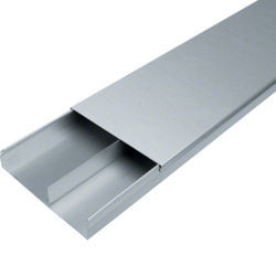 UK240482 - Metall Rail 48x240 2 Comp. Hager EAN: 4012002238578