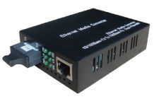 LM -CM110LCM02 - Medium converter LC/Duplex mm 10/100 2km 1310nm Lightmax