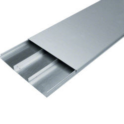 UK340283 - Metallic Gutter 28x340 3 Comp. Hager EAN: 4012002238608