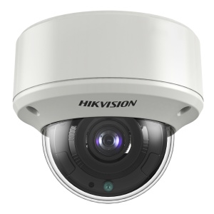 Hikvision – Dome4en1 PRO Range-Kamera – 5 Megapixel Auflösung (2560 x 1944) – Motorisiertes Varifokalobjektiv 2,7–13,5 mm Autofokus – Smart EXIR IR Reichweite 60 m | Ultra Low Light – Wasserdicht IP67, Anti-Vandalismus IK10