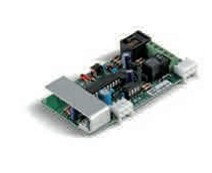 LAN7S - Désodifie avec une plaque de microprocesseur adaptée à la commande de 1 ou 2 unités Contacts LAN7R sur Sortie: 1 Contact N.O. - Capacité de mémoire: 508 codes Alimentation: 24 VCC - Consommation (avec 1 LAN7R): 100 mA LAN7S Distance de liaison - LAN7