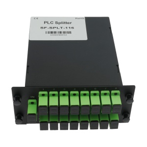 Splitter óptico PLC de alta precisión - Configuración 1x16 (1 entrada, 16 salidas) - Fibra monomodo G657A2 de alto rendimiento - Conectores SC APC de baja pérdida integrados - Formato en casete modular compacto y robusto - Superficie exterior protegida en