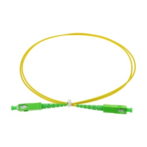 Cable de conexión de fibra óptica - Fibra monomodo G657A2 de alto rendimiento - Conectores SC APC en formato simplex - Longitud exacta de 1 metro - Cubierta exterior LSZH segura - Compatibilidad de uso genérica