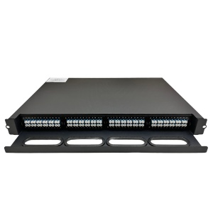 Patch painel de fibra - 48 Portas LC Duplex - 4 cassetes com 12 adaptadores LC Duplex cada - Não inclui pigtail dentro da cassete. - Formato rack - Tamanho 1U para facilitar a instalação
