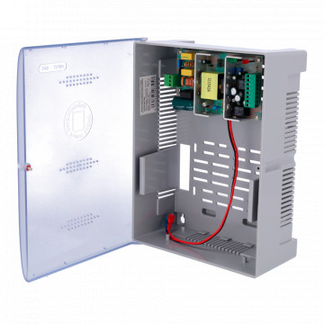 Alimentador a control de acceso - Configurable NA/NF - Salida CC 12.5-13.8V / 5A - Caja plástico - Adecuado a batería asistente 12V / 17Ah - Asamblea na superficie