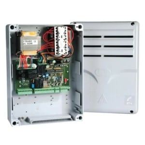 002ZT6 - 8050456028068 - QUADRO COMANDO 230 - 380 V AC TRIFÁSICO