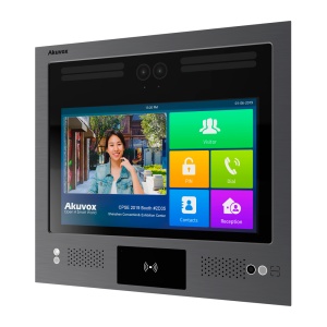 Videoporteiro IP anti-vandalismo IK08. - Câmara dupla 2 Mpx | Áudio e vídeo bidireccionais - Facial, cartão, PIN, BLE e QR | 4 relés - Apartamentos: PoE+, LTE, SIP padrão - Ecrã IPS 13" táctil | Manutenção Cloud - Ligação via Cloud | Saída 12V