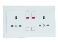 90344 CGE TOMADA DUPLA INGLESA C/INTERRUPTOR GELO 5603011575557