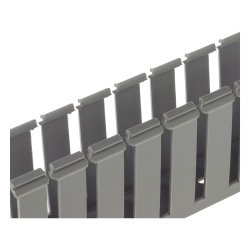 PANDUIT G3X3LG6 Canaleta Ranurada de PVC sin Tapa Tipo G 3.25 in de Ancho 3.12 in de Alto y 1828.8 mm de Largo Color Gris