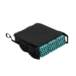 SIEMON LVM24TFLSV-BSUA Modulo Plug & Play LightVerse Hasta 24 fibras Base 12 Hembra "Shuttered" LC/UPC para fibra Multimodo OM4 STD Loss