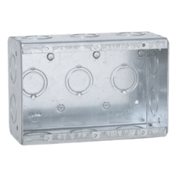 RACO HUB-692 Caja Multigang de 3 Gangs / Profundidad de 2-1/2" / 16 Entradas de 1/2" y 3/4".